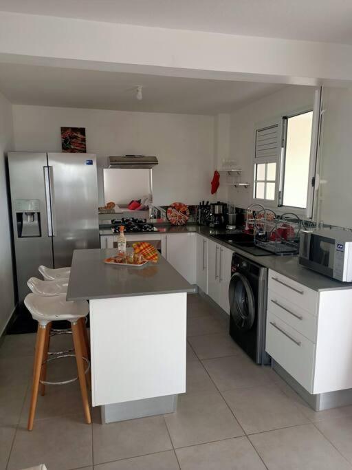 A 10Min De La Plage, Agreable Appartement Lumineux Le Robert Eksteriør bilde